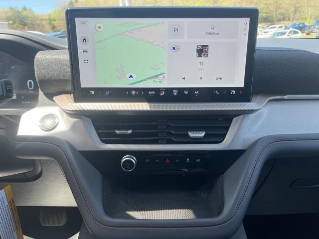new 2025 Ford Explorer car, priced at $45,305