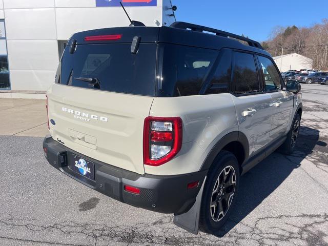 new 2025 Ford Bronco Sport car, priced at $40,075