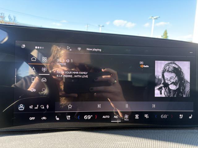 new 2025 Audi SQ5 car, priced at $75,195