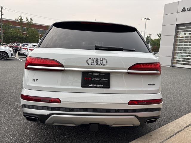 new 2025 Audi Q7 car, priced at $76,350
