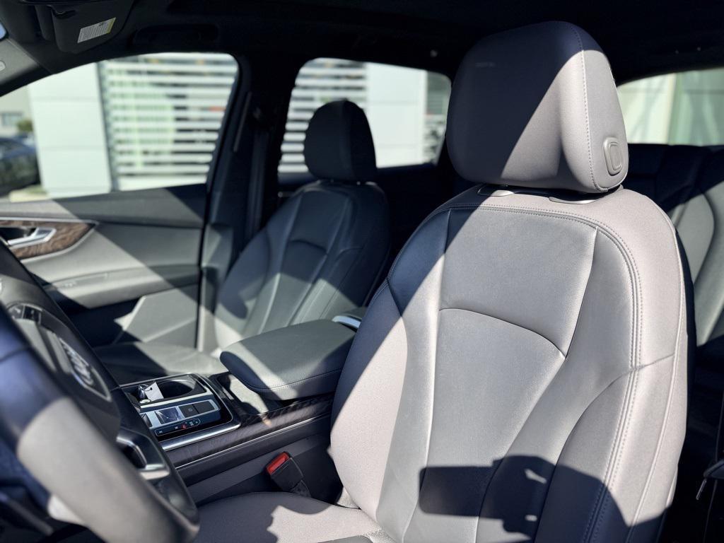 used 2021 Audi Q7 car, priced at $31,461