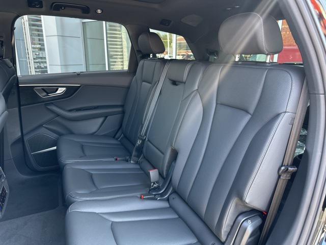 new 2026 Audi Q7 car, priced at $78,295