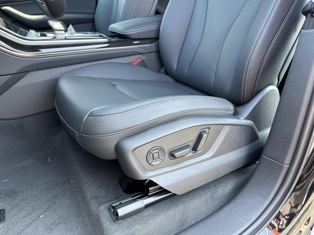 new 2026 Audi Q7 car, priced at $78,295