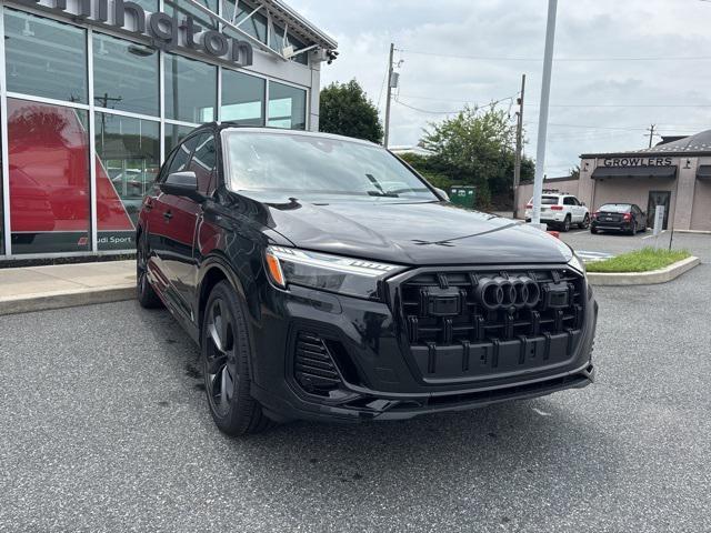 new 2025 Audi Q7 car, priced at $78,847