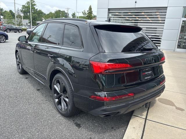 new 2025 Audi Q7 car, priced at $78,847