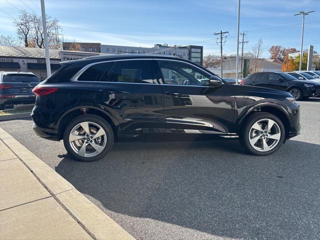 new 2025 Audi Q5 car, priced at $62,080