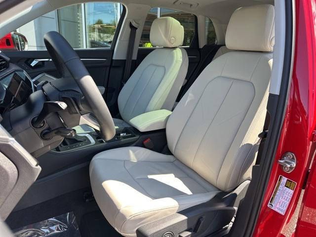 new 2025 Audi Q3 car, priced at $45,465