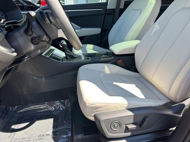 new 2025 Audi Q3 car, priced at $45,465