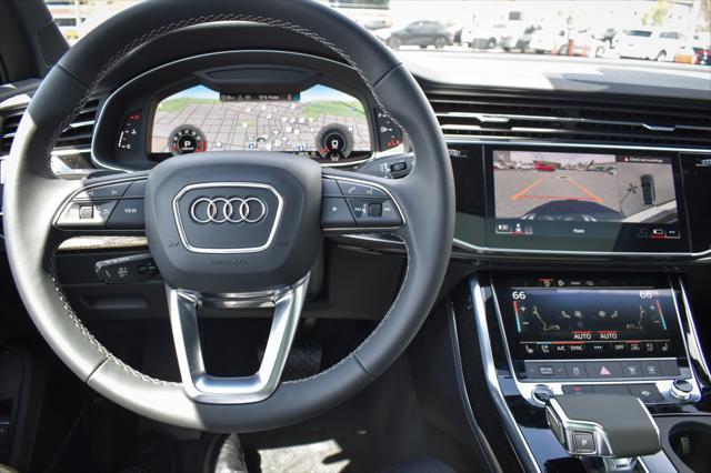 new 2025 Audi Q7 car, priced at $75,700