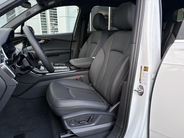 new 2025 Audi Q7 car, priced at $73,950