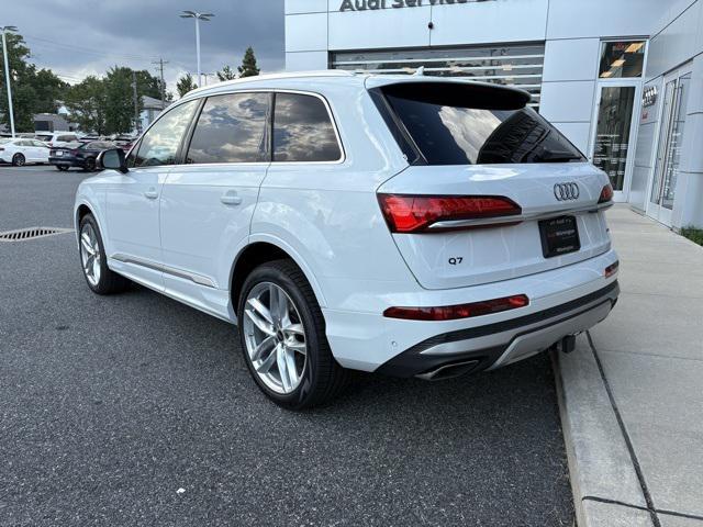 new 2025 Audi Q7 car, priced at $73,950