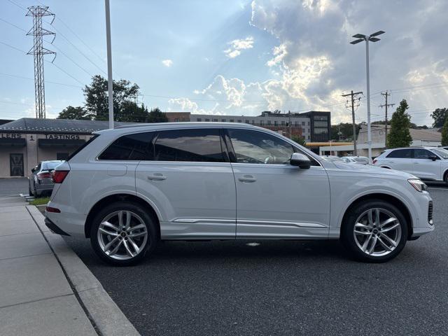 new 2025 Audi Q7 car, priced at $73,950