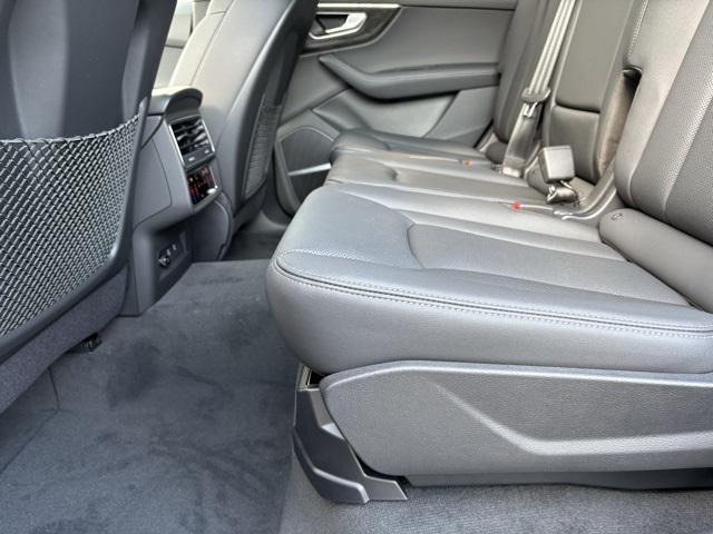 new 2025 Audi Q7 car, priced at $73,950