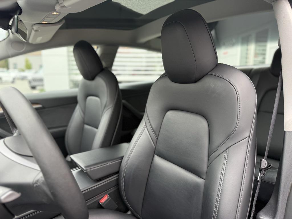 used 2022 Tesla Model 3 car, priced at $27,216
