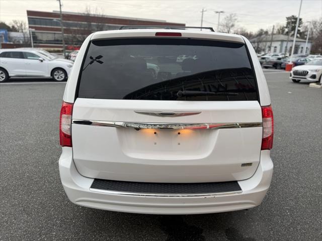 used 2014 Chrysler Town & Country car, priced at $9,389