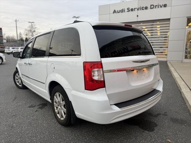 used 2014 Chrysler Town & Country car, priced at $9,389