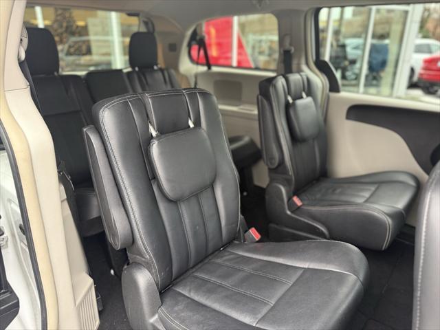 used 2014 Chrysler Town & Country car, priced at $9,389