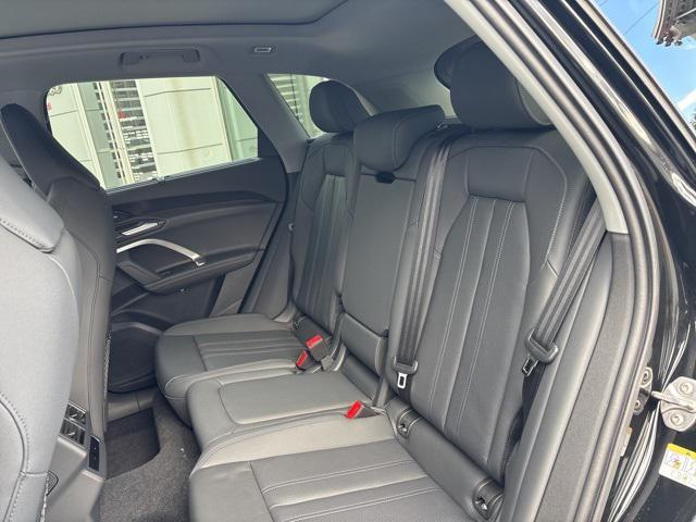 new 2025 Audi Q5 car, priced at $60,390