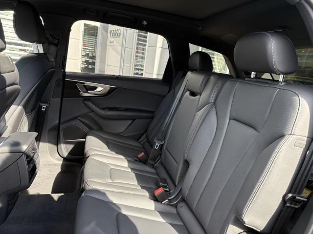 new 2026 Audi Q7 car, priced at $78,445