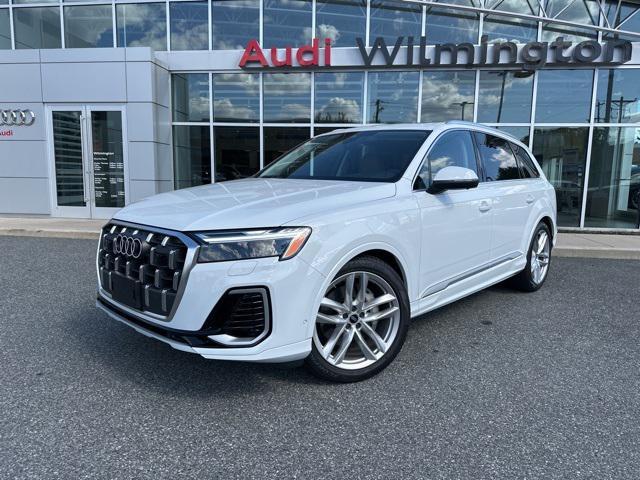 new 2025 Audi Q7 car, priced at $72,333
