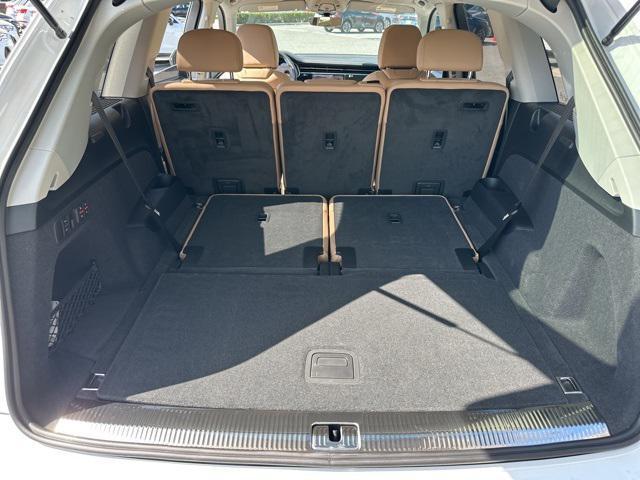 new 2025 Audi Q7 car, priced at $76,950