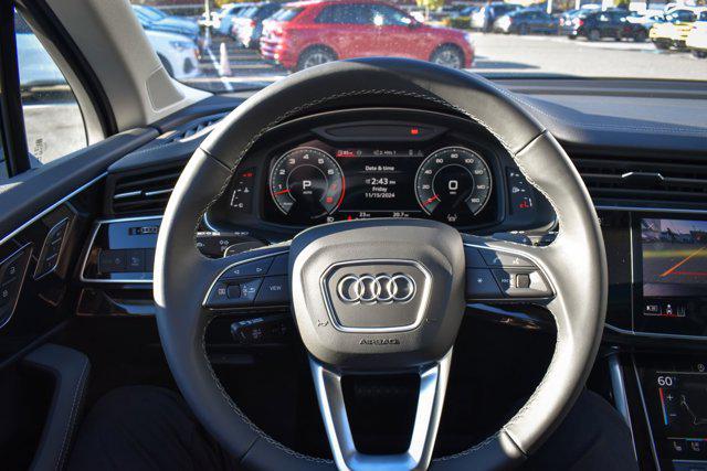 new 2025 Audi Q7 car, priced at $75,035