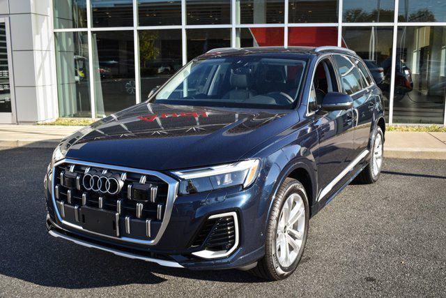 new 2025 Audi Q7 car, priced at $75,035