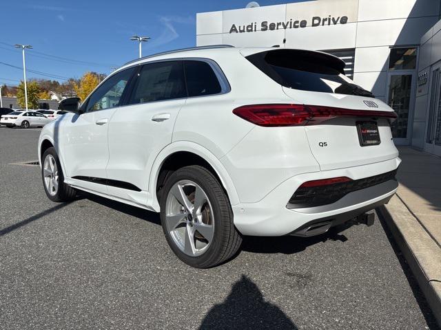 new 2025 Audi Q5 car, priced at $62,080