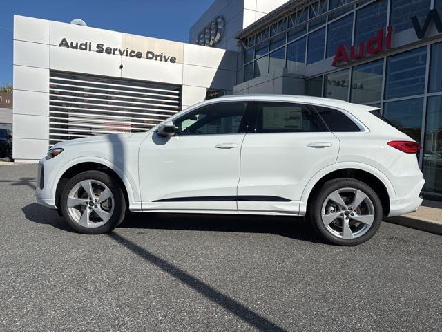 new 2025 Audi Q5 car, priced at $62,080