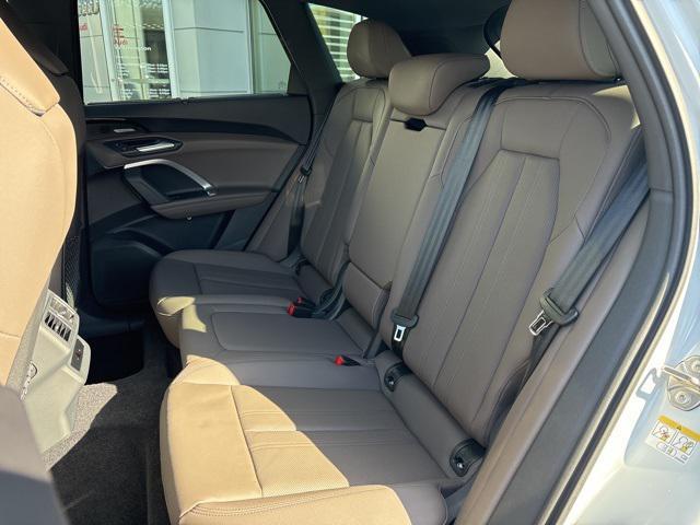 new 2025 Audi Q5 car, priced at $62,080