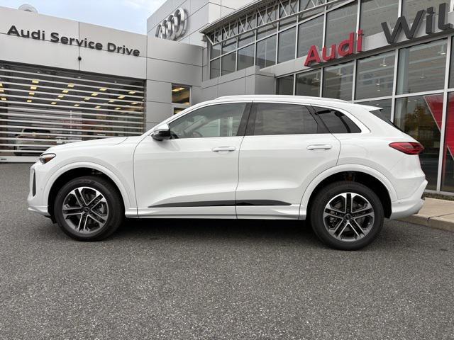 new 2025 Audi Q5 car, priced at $59,680