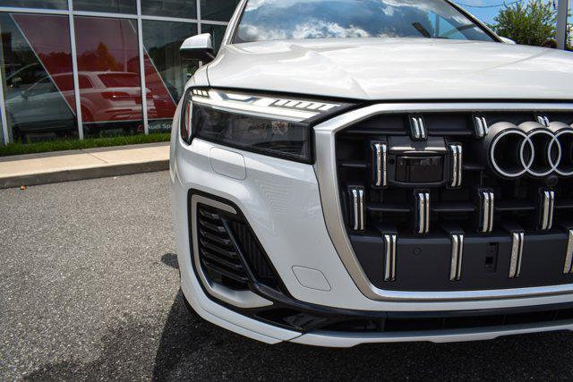 new 2025 Audi Q7 car, priced at $81,830