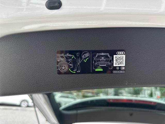 new 2025 Audi Q7 car, priced at $74,580