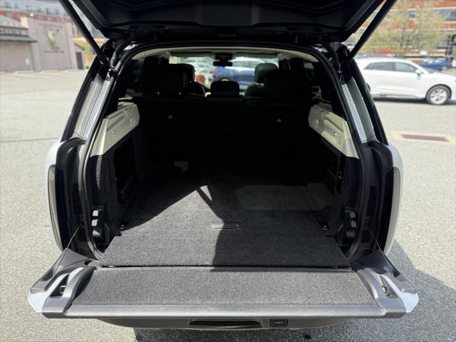 used 2023 Land Rover Range Rover car, priced at $96,506