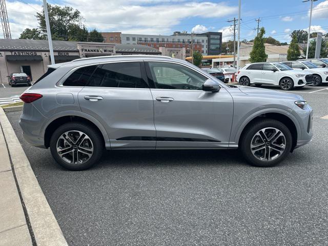 new 2025 Audi Q5 car, priced at $54,309
