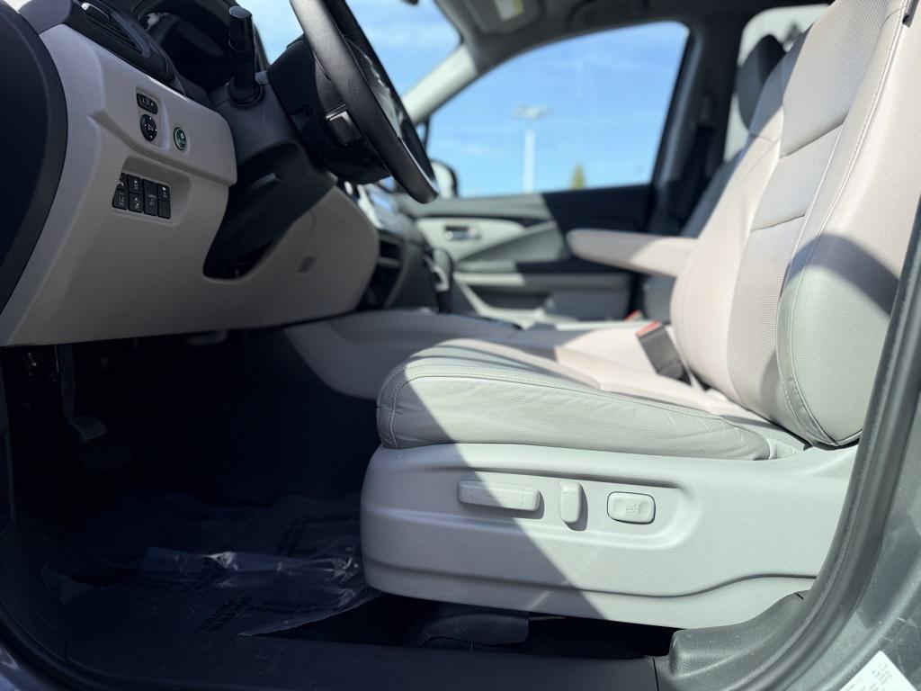used 2017 Honda Ridgeline car, priced at $27,097