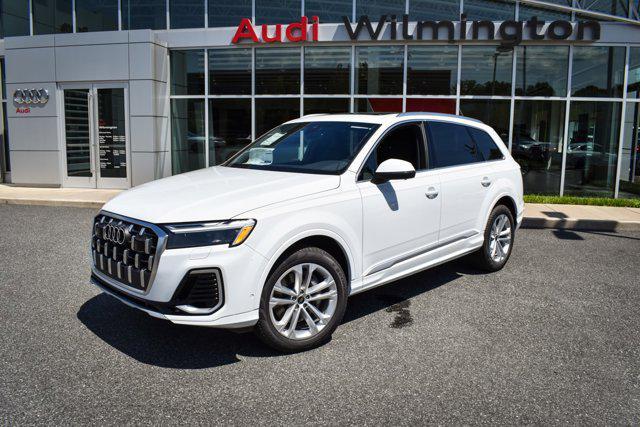 new 2025 Audi Q7 car, priced at $75,700