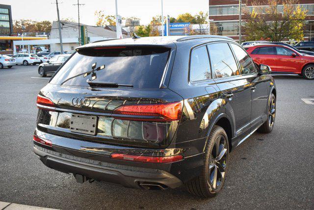 new 2025 Audi Q7 car, priced at $77,880