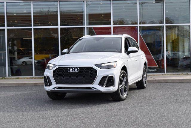 new 2025 Audi Q5 car, priced at $67,575