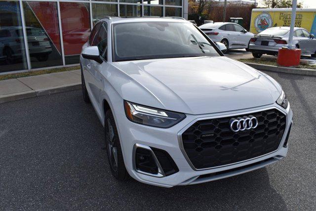 new 2025 Audi Q5 car, priced at $67,575