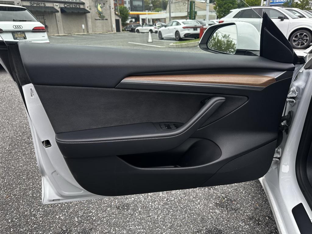 used 2022 Tesla Model 3 car, priced at $24,999