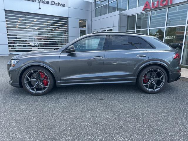 new 2025 Audi RS Q8 car, priced at $147,090