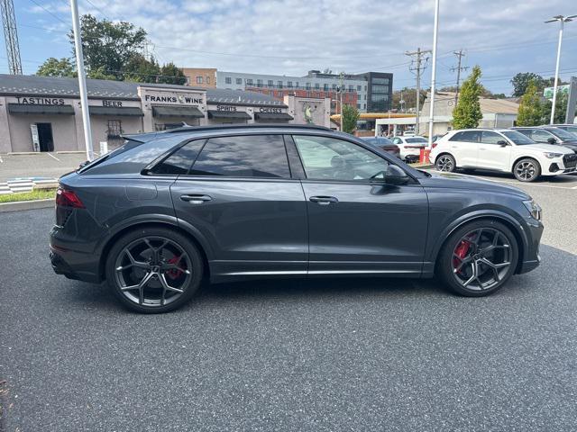 new 2025 Audi RS Q8 car, priced at $147,090