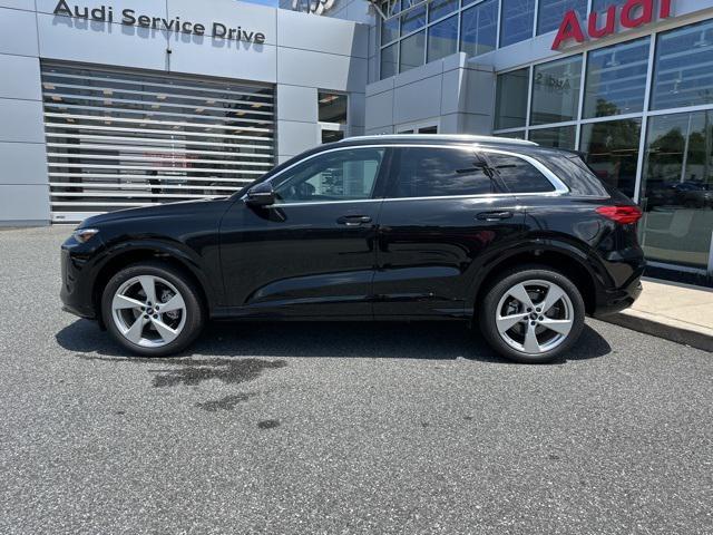 new 2025 Audi Q5 car, priced at $60,390
