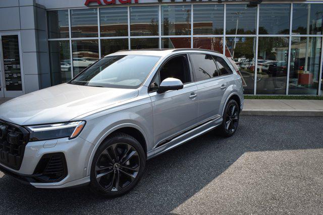 new 2025 Audi Q7 car, priced at $77,280