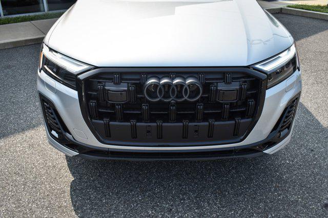 new 2025 Audi Q7 car, priced at $77,280