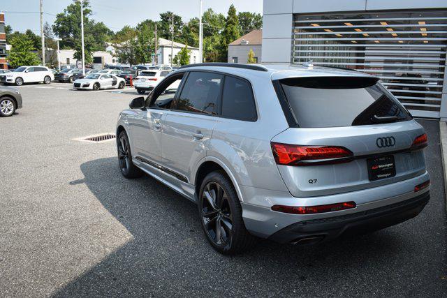 new 2025 Audi Q7 car, priced at $77,280