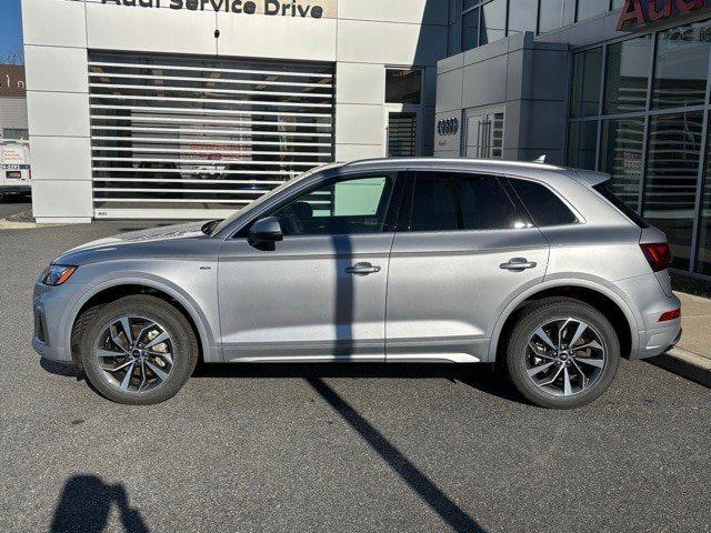 new 2024 Audi Q5 car, priced at $53,690