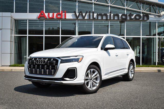 new 2025 Audi Q7 car, priced at $75,700