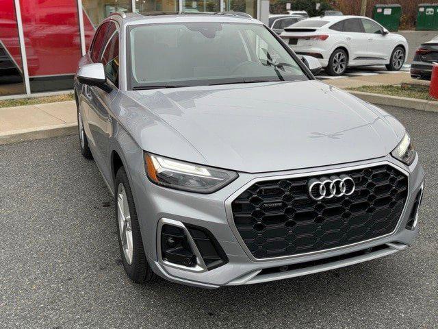 new 2025 Audi Q5 car, priced at $62,475